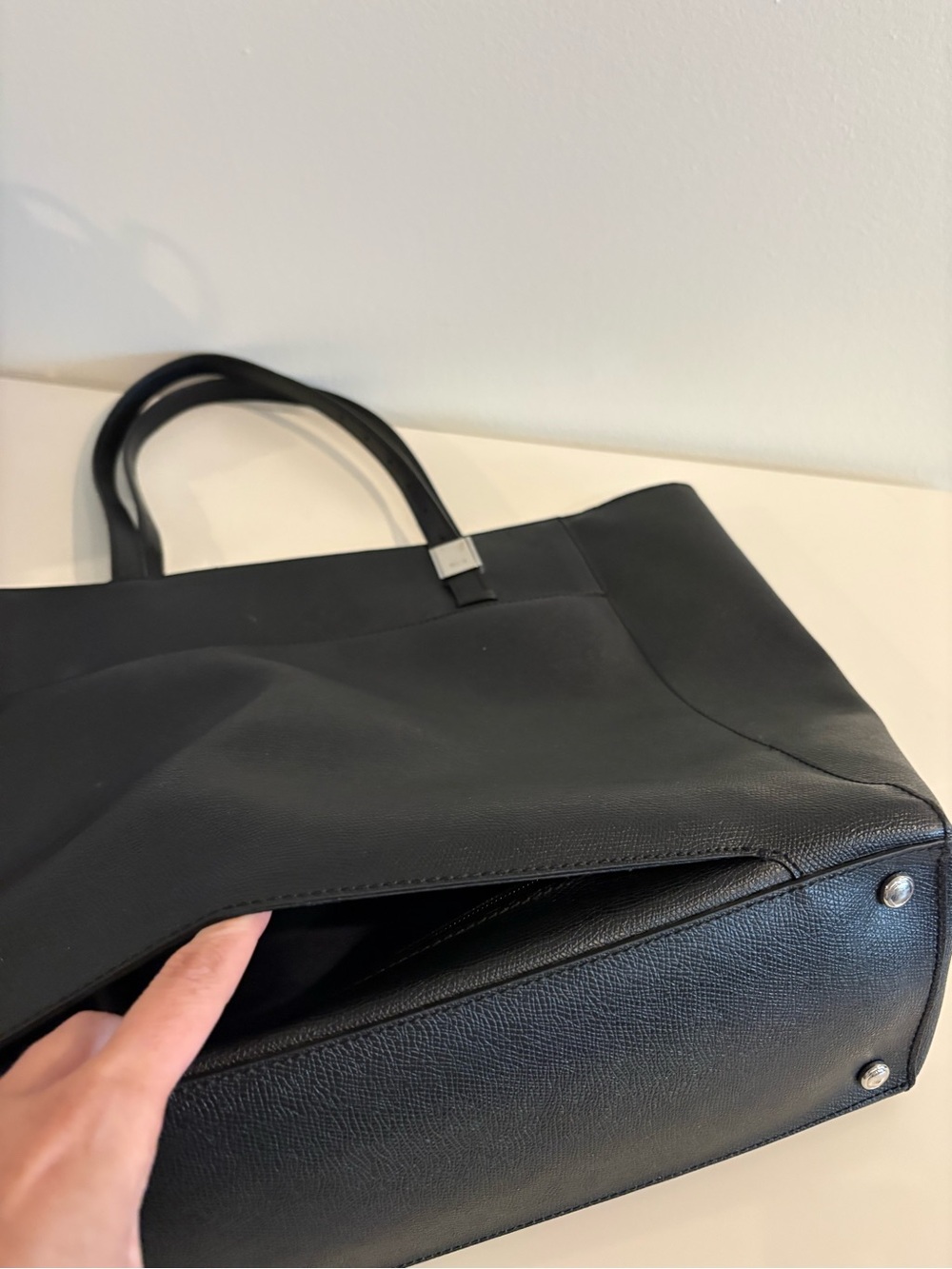 TUMI || Sinclair Nora Tote Travel Bag Laptop Work Briefcase in Black - Picture 10 of 10